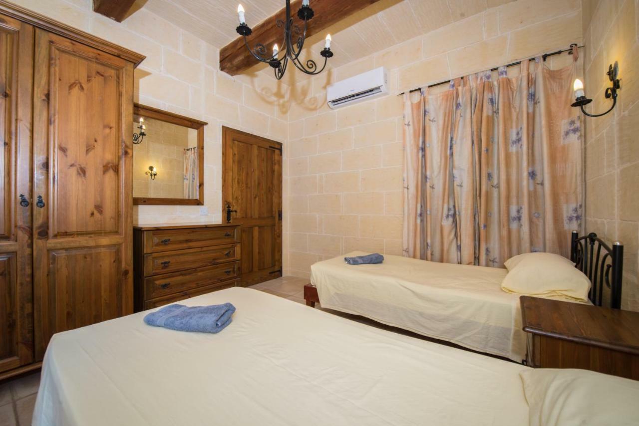 Sunset - Holiday Farmhouse With Large Private Pool In Island Of Gozo Nadur Exterior foto