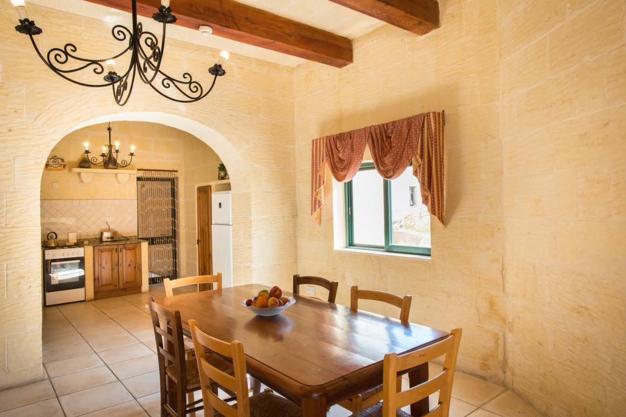 Sunset - Holiday Farmhouse With Large Private Pool In Island Of Gozo Nadur Exterior foto